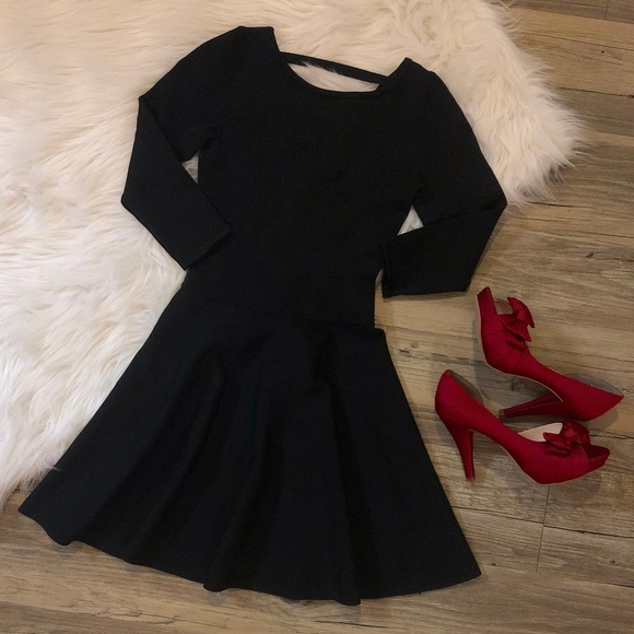 Guess Dresses & Skirts - Guess 3/4 Sleeve Fit & Flare Little Black Dress